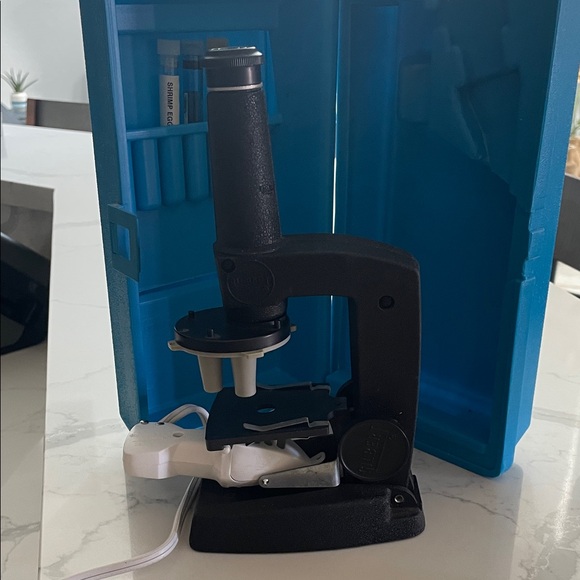 Vintage Gabriel Microcraft portable Lab Case Gilbert Microscope - Picture 3 of 6